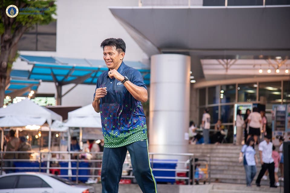 หอสมุดฯ จัดกิจกรรม “Step Up นับหนึ่งให้ถึงล้าน ครั้งที่ 2” ส่งเสริมสุขภาพผ่านการออกกำลังกาย