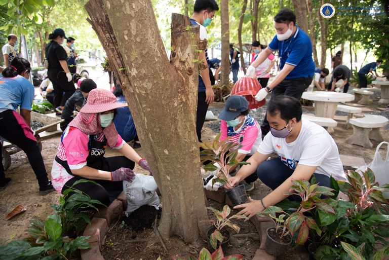 หอสมุดและคลังความรู้ฯ จัดกิจกรรม Big Garden Day สร้างสวนสวย Library Park ตามโครงการสวนมุมสวย ปี 5