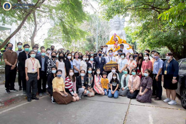 หอสมุดและคลังความรู้ฯ เข้าร่วมพิธีอัญเชิญองค์พระพุทธมหิดลมงคลปัญญาญาณเข้าประดิษฐานภายในหอพระพุทธมหาสิริพีรยพัฒน์