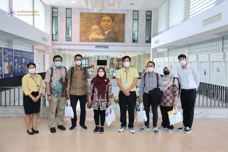 Mahidol University Archives and Museums welcomed a group of visitors from Universitas Airlangga.