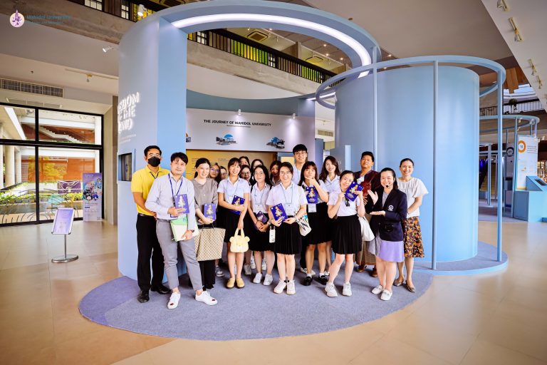 The Archives and Museums Department welcomed students who participated in the Language and Culture training program from the University of Hong Kong.