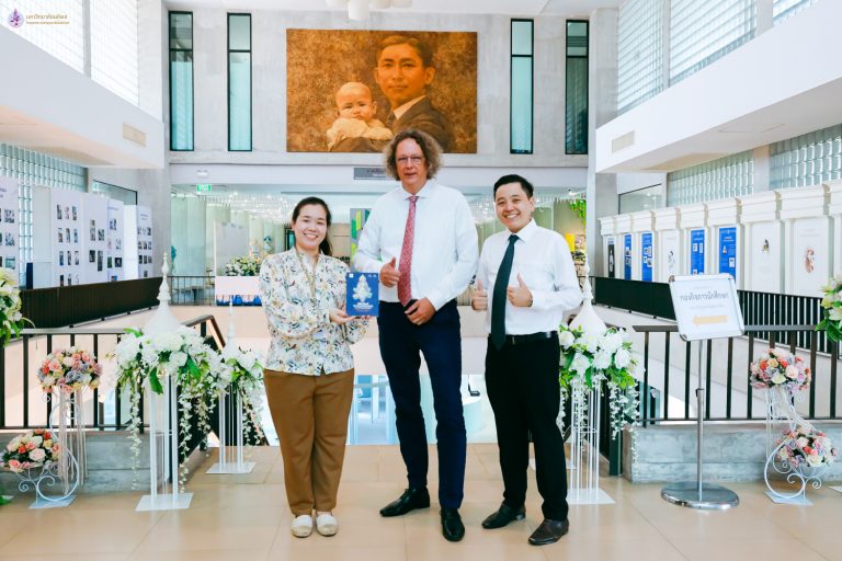 The Archives and Museums Department welcomed the Senior Policy Adviser International Affairs from University of Groningen.