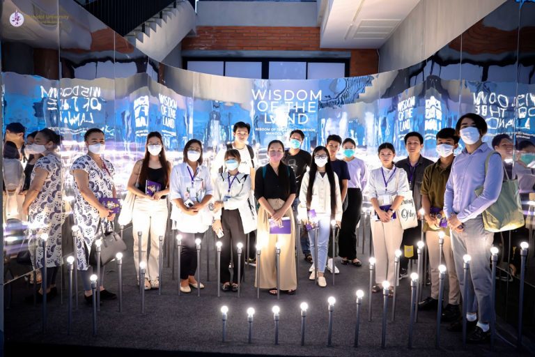 ฝ่ายจดหมายเหตุและพิพิธภัณฑ์ฯ ให้การต้อนรับคณะจากหลักสูตรระยะยาวภาษาและวัฒนธรรมไทยสำหรับชาวต่างประเทศจากสถาบันวิจัยภาษาและวัฒนธรรมเอเชีย มหาวิทยาลัยมหิดล