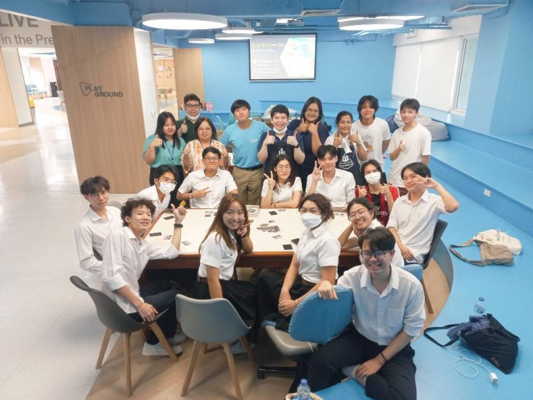 กิจกรรม Board Game Day @Rajvithi Library
